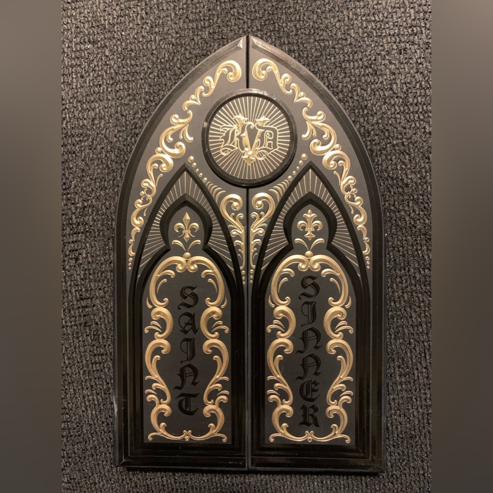 KVD Saint and Sinner palette
